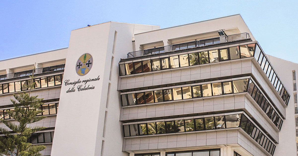 Immagine relativa alla notizia Il Co.re.com. Calabria indice la terza edizione del Concorso "Gonfia la Rete, Vinci sul Web" – anno 2022